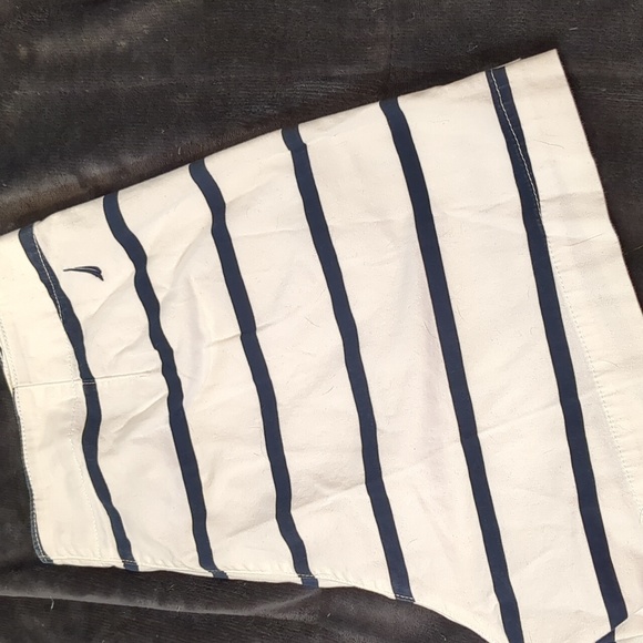 SALE💥 Nautica, 8, navy, white - Picture 3 of 4